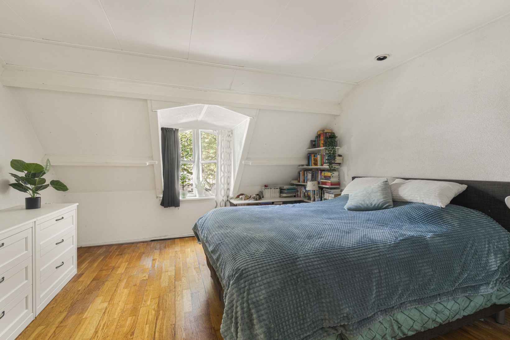 Tussenwoning te koop: Tuinstraat 21, Alkmaar