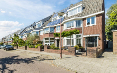 Rozenstraat 2