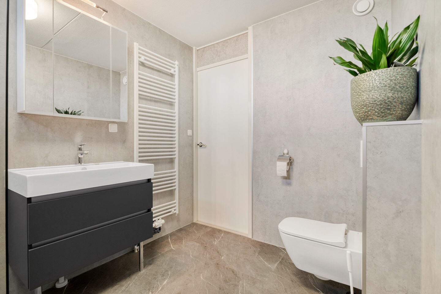 Tussenwoning te koop: Saenredamhof 29, Alkmaar