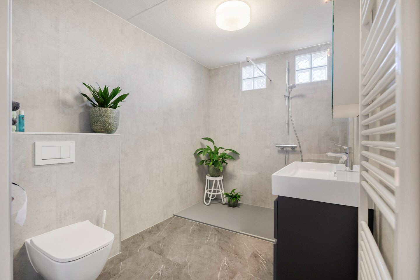 Tussenwoning te koop: Saenredamhof 29, Alkmaar