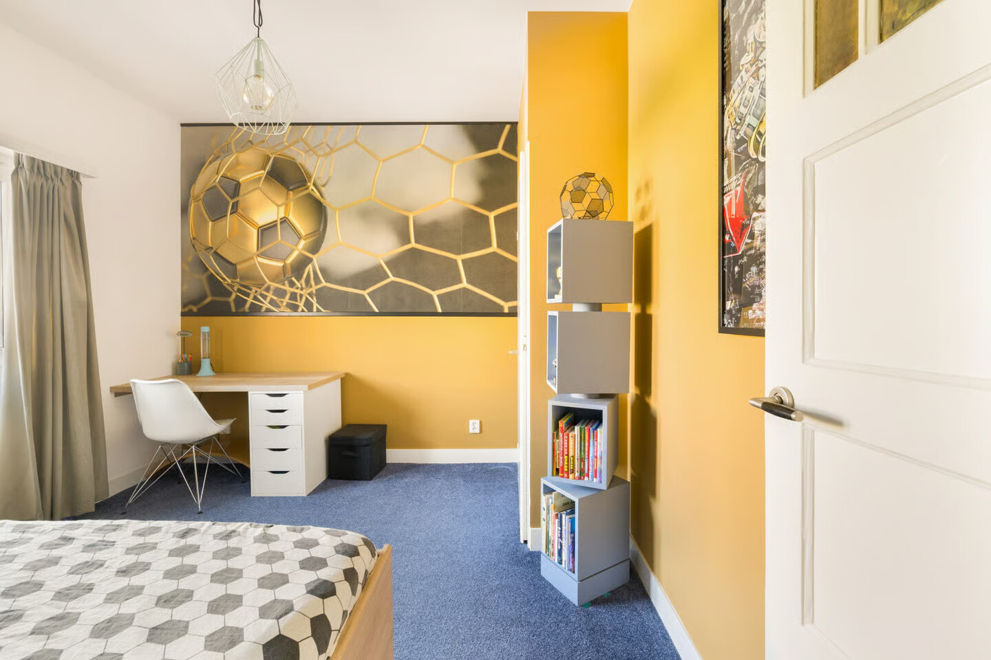 Tussenwoning te koop: Van der Lijnstraat 20, Alkmaar