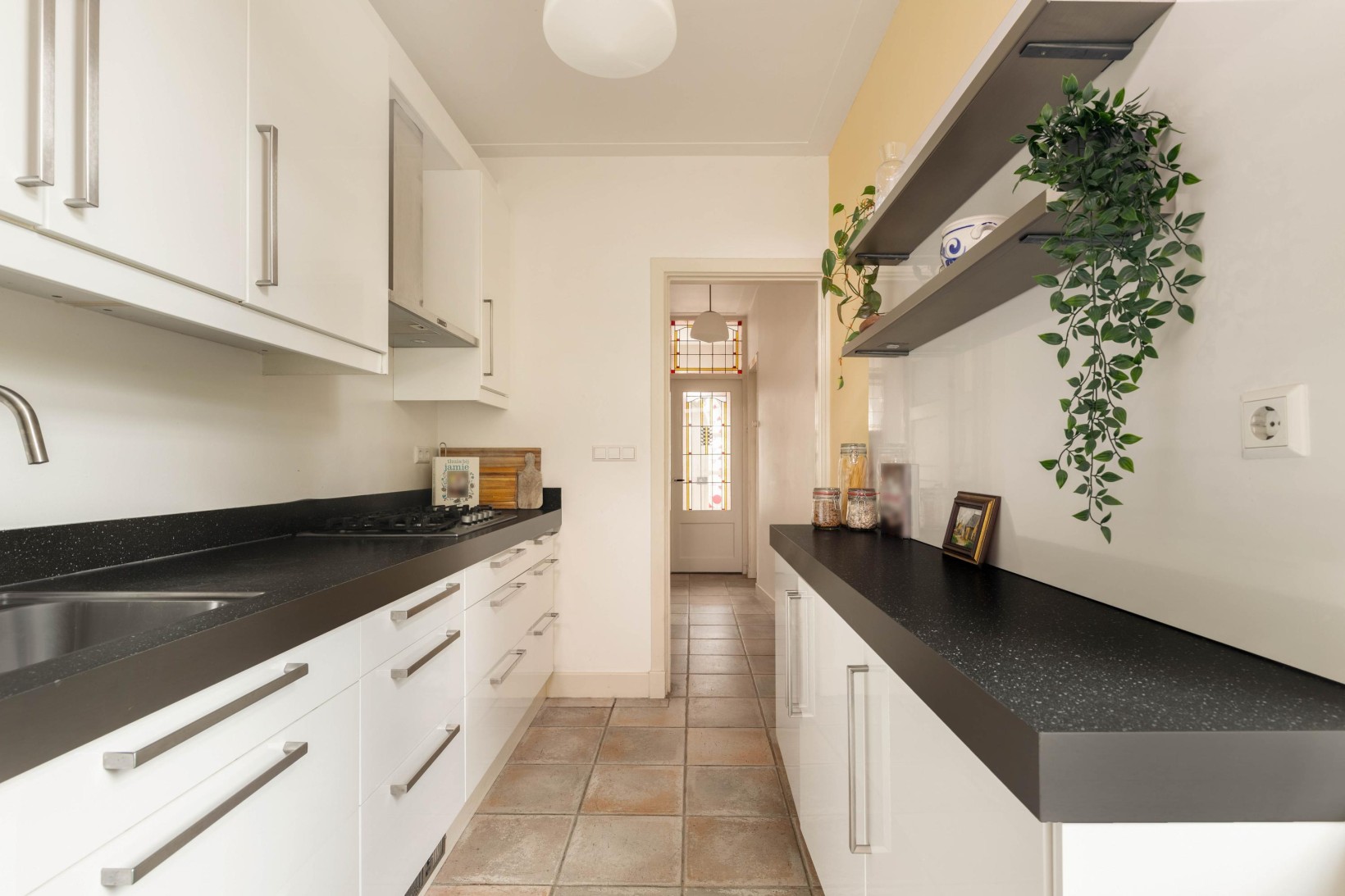 Tussenwoning te koop: Bisschop Bottemannestraat 49, Alkmaar