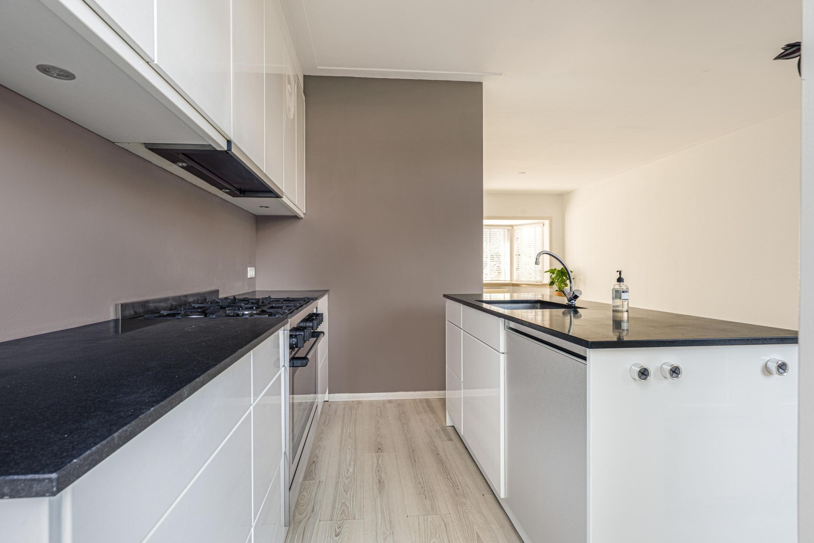 Hoekwoning te koop: Bisschop Bottemannestraat 4, Alkmaar