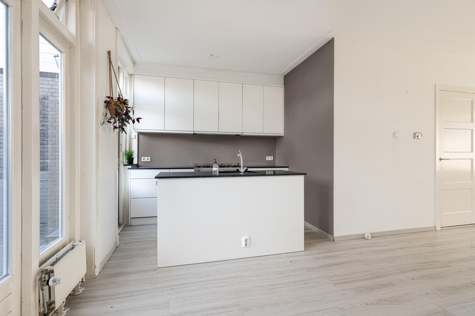 Hoekwoning te koop: Bisschop Bottemannestraat 4, Alkmaar