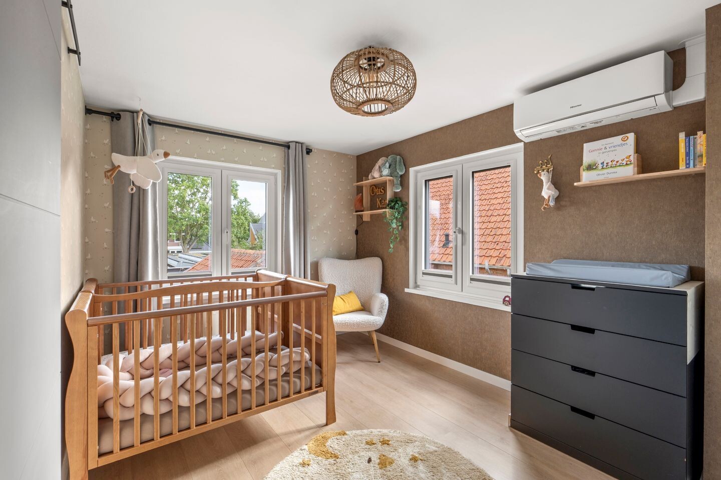 Twee-onder-één-kap te koop: Herenweg 214, Alkmaar