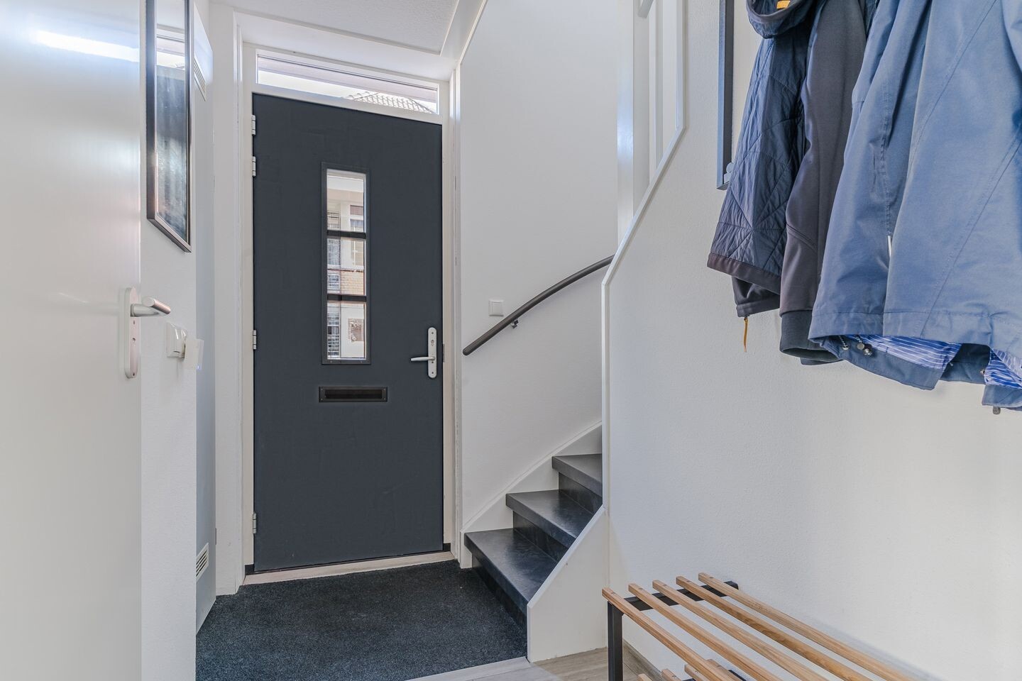 Twee-onder-één-kap te koop: Warsloot 8, Alkmaar
