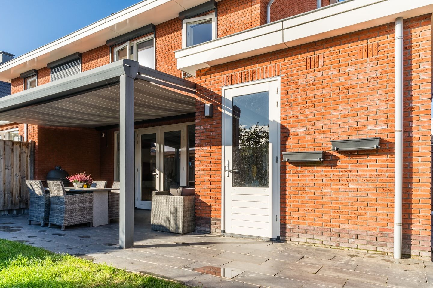 Twee-onder-één-kap te koop: Warsloot 8, Alkmaar