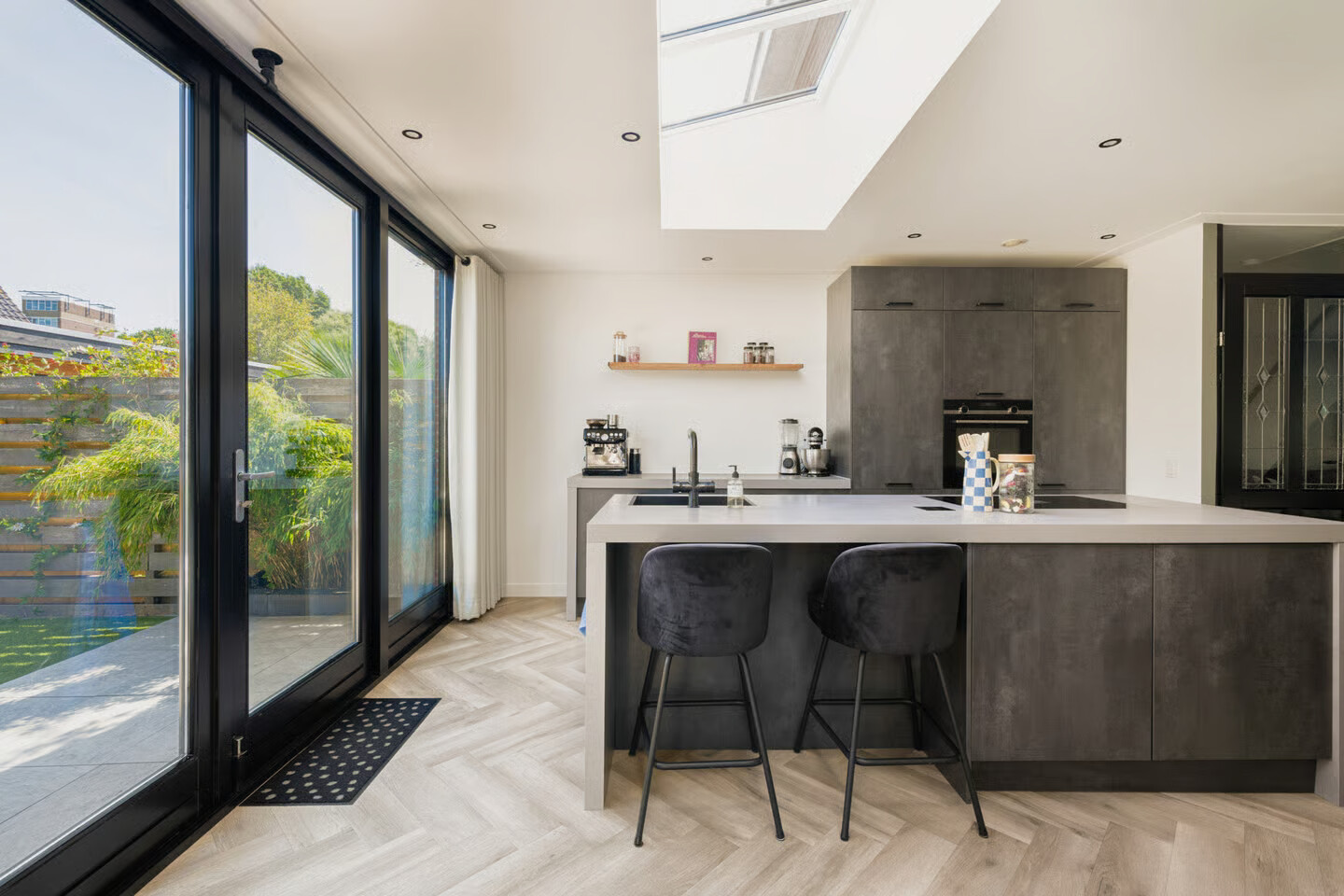 Tussenwoning te koop: Ooievaarstraat 73, Alkmaar