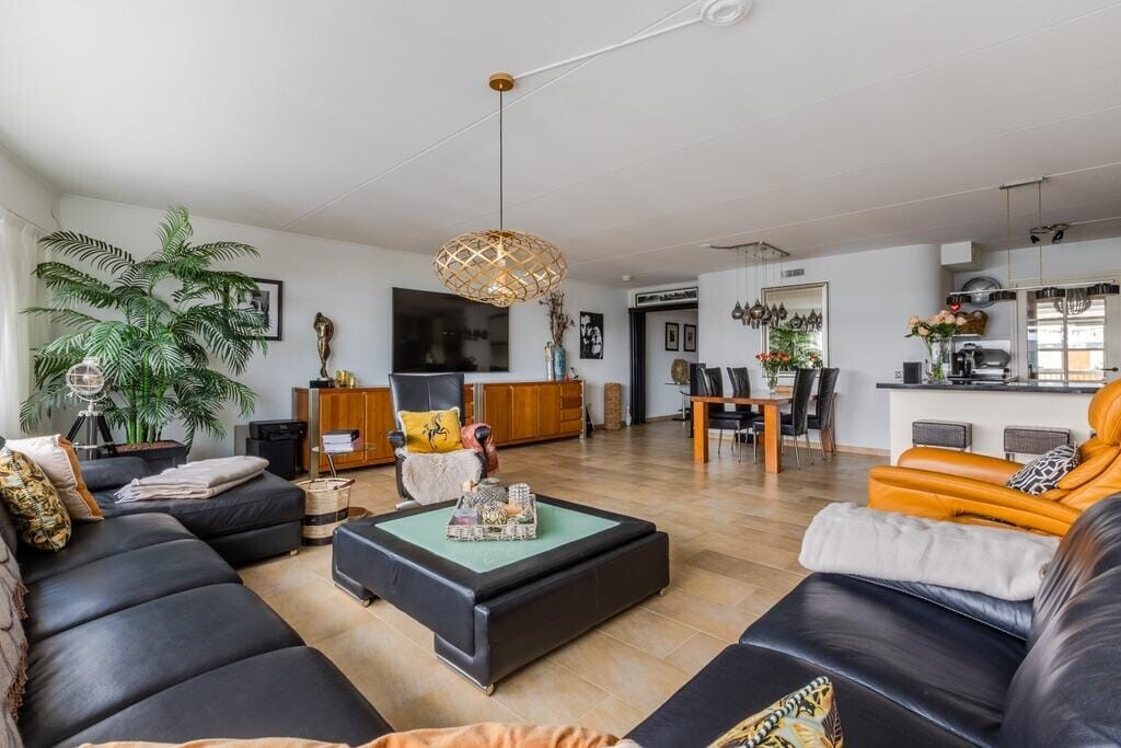 Appartement te koop: Oosterweezenstraat 331, Alkmaar