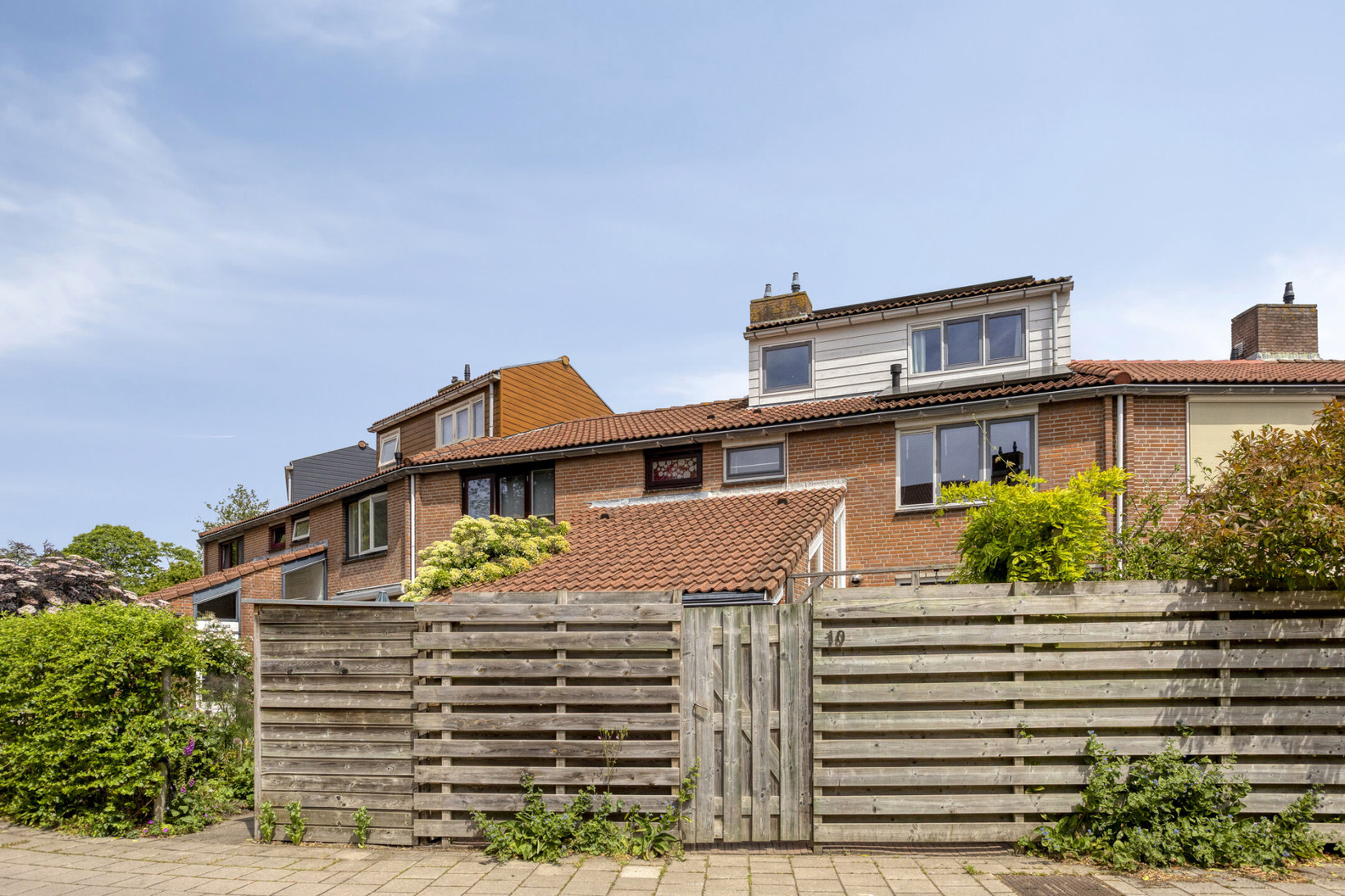 Tussenwoning te koop: Sonnenburg 10, Alkmaar