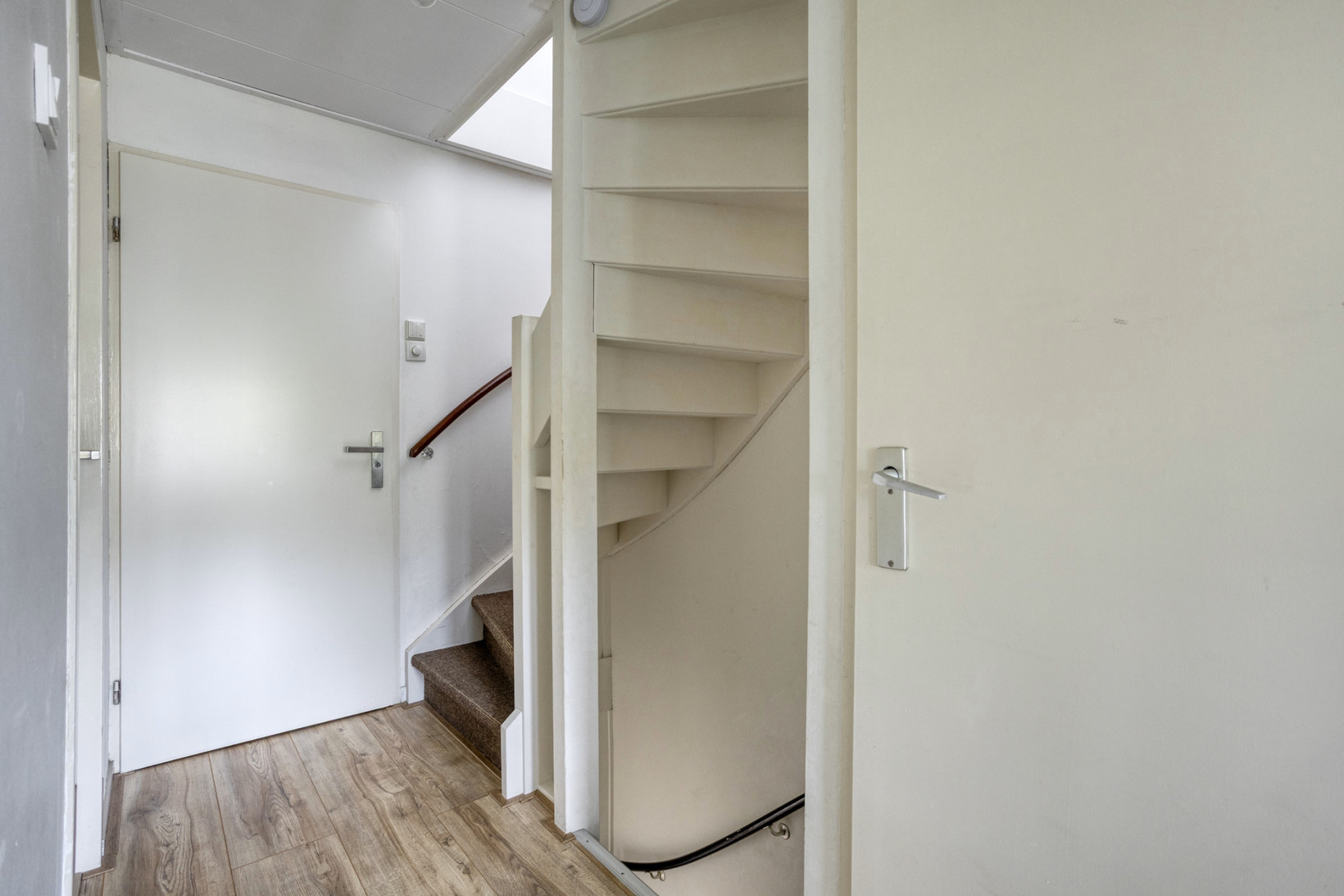 Tussenwoning te koop: Sonnenburg 10, Alkmaar