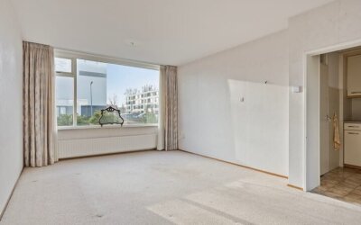 Maasstraat 12