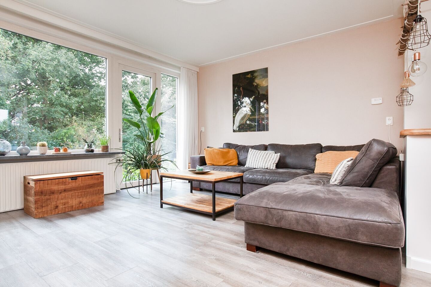 Tussenwoning te koop: Broekerwaard 60, Alkmaar