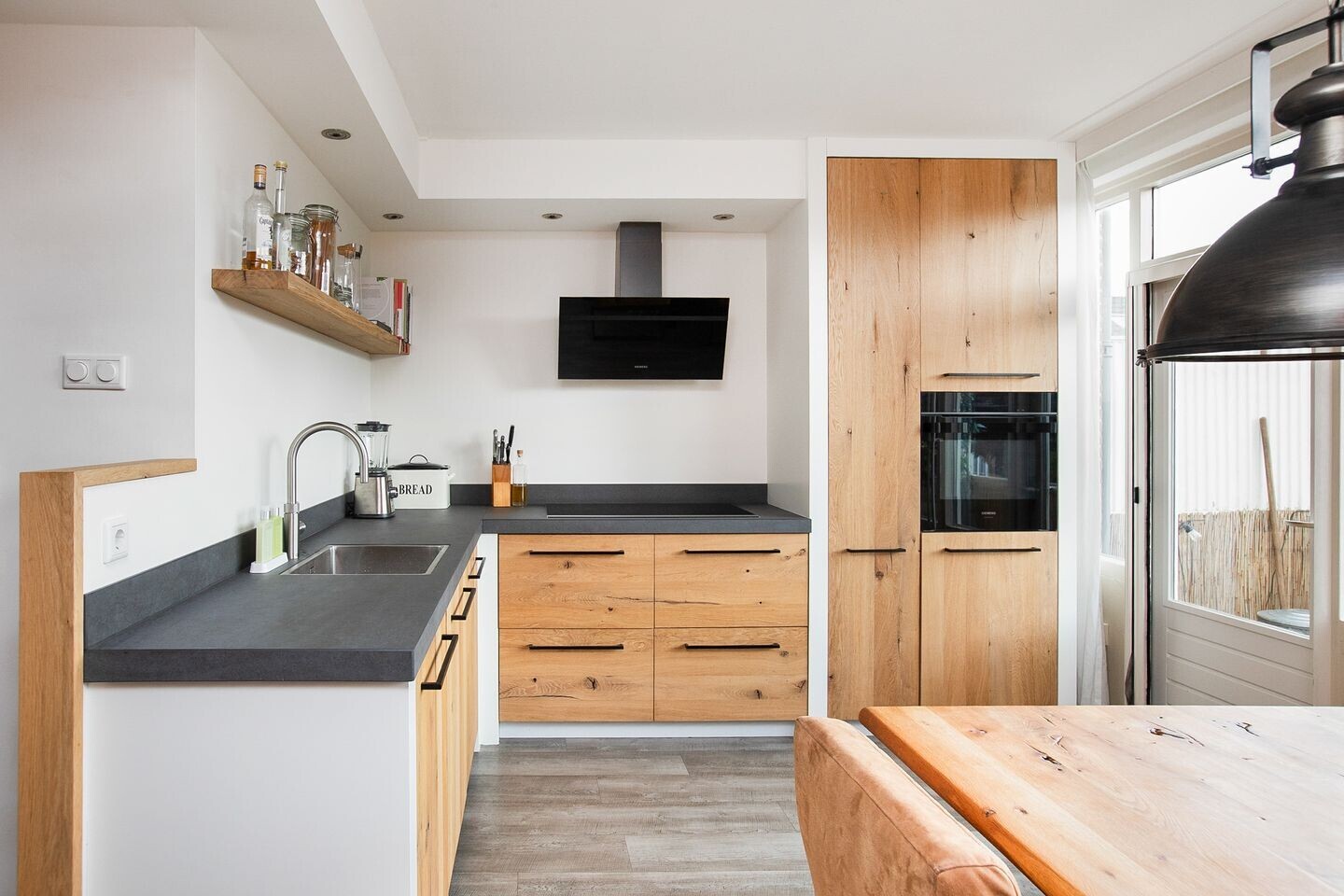 Tussenwoning te koop: Broekerwaard 60, Alkmaar