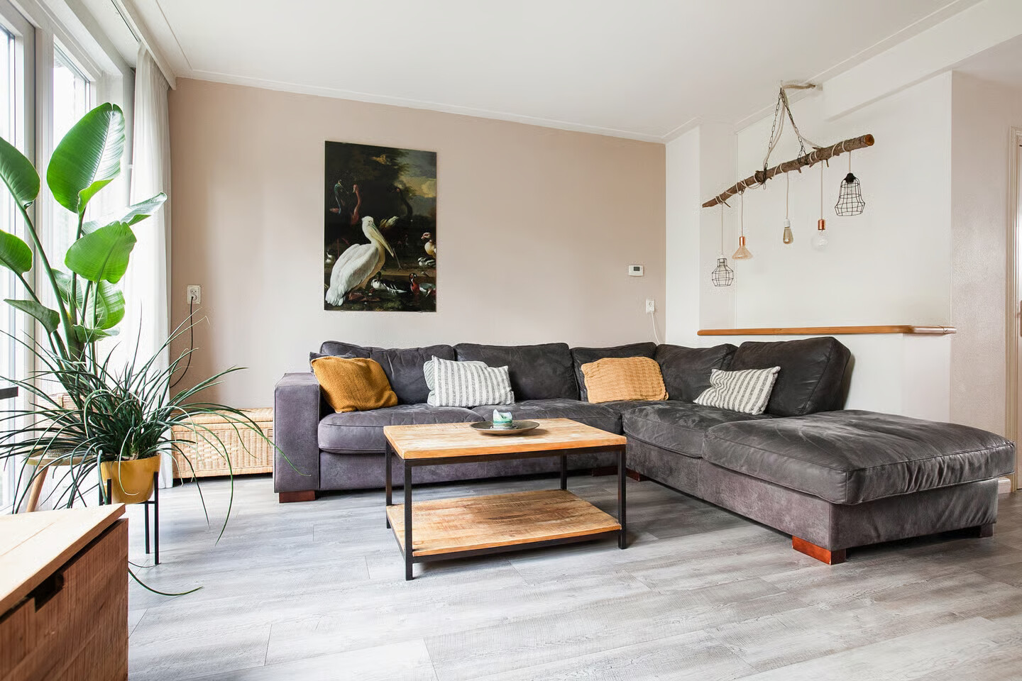 Tussenwoning te koop: Broekerwaard 60, Alkmaar