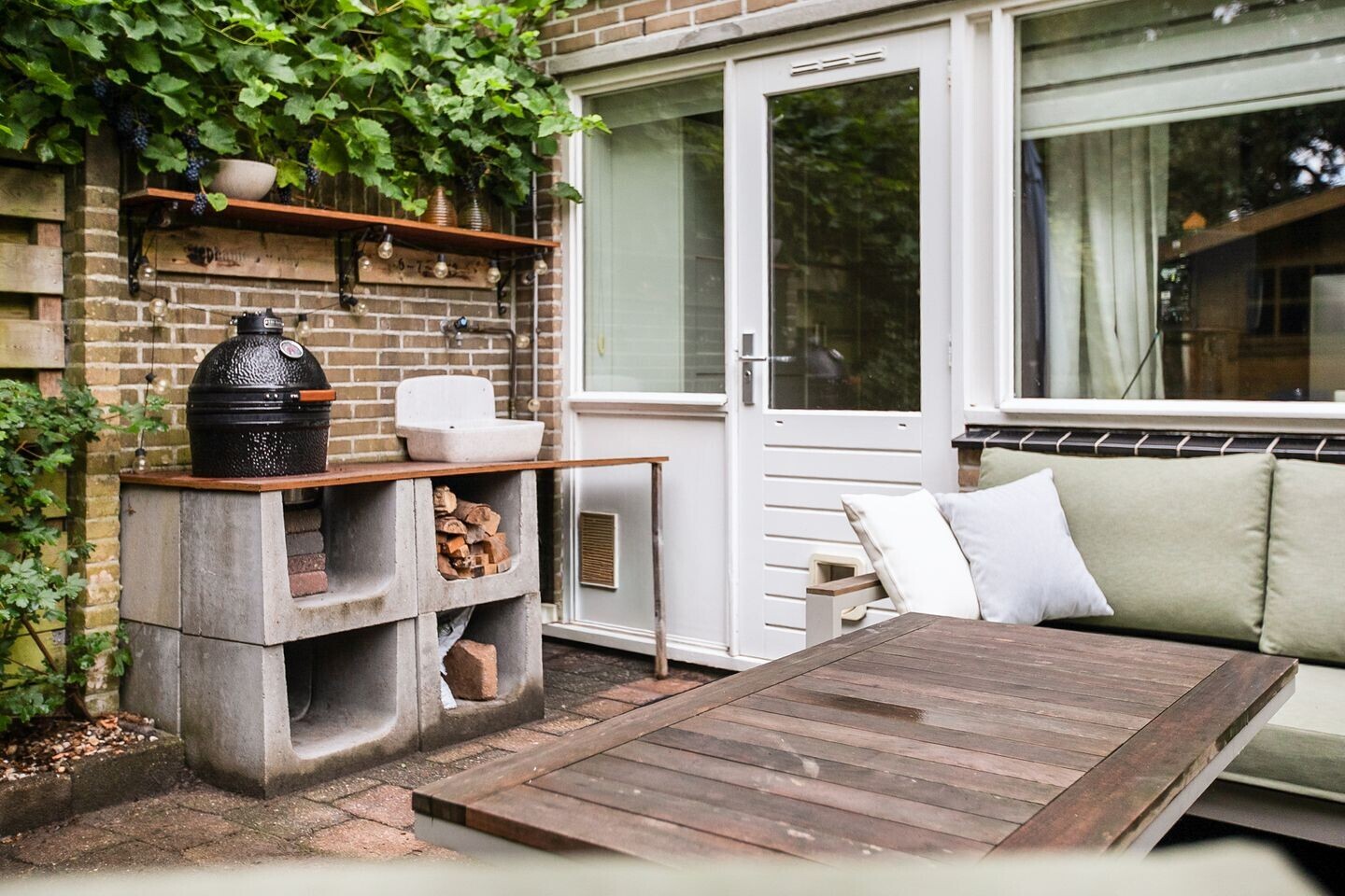 Tussenwoning te koop: Broekerwaard 60, Alkmaar