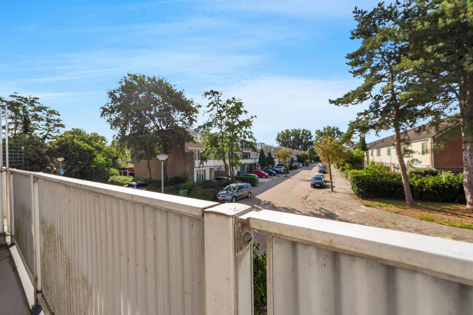 Tussenwoning te koop: Broekerwaard 146, Alkmaar