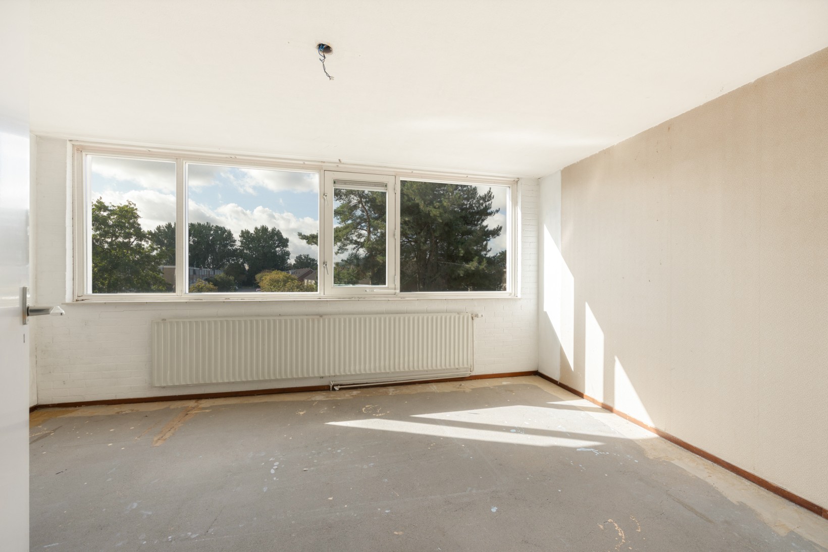 Tussenwoning te koop: Broekerwaard 146, Alkmaar