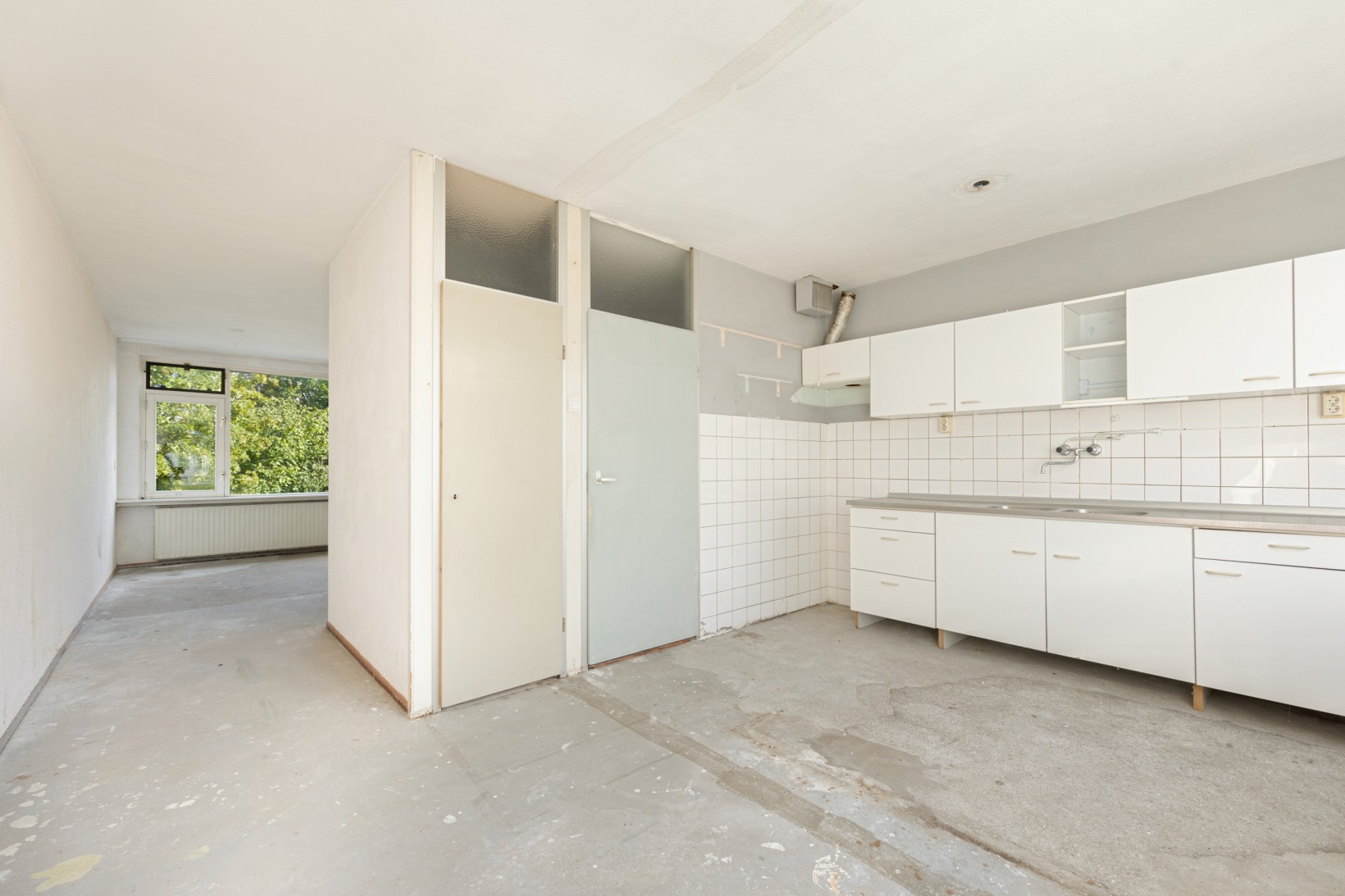 Tussenwoning te koop: Broekerwaard 146, Alkmaar