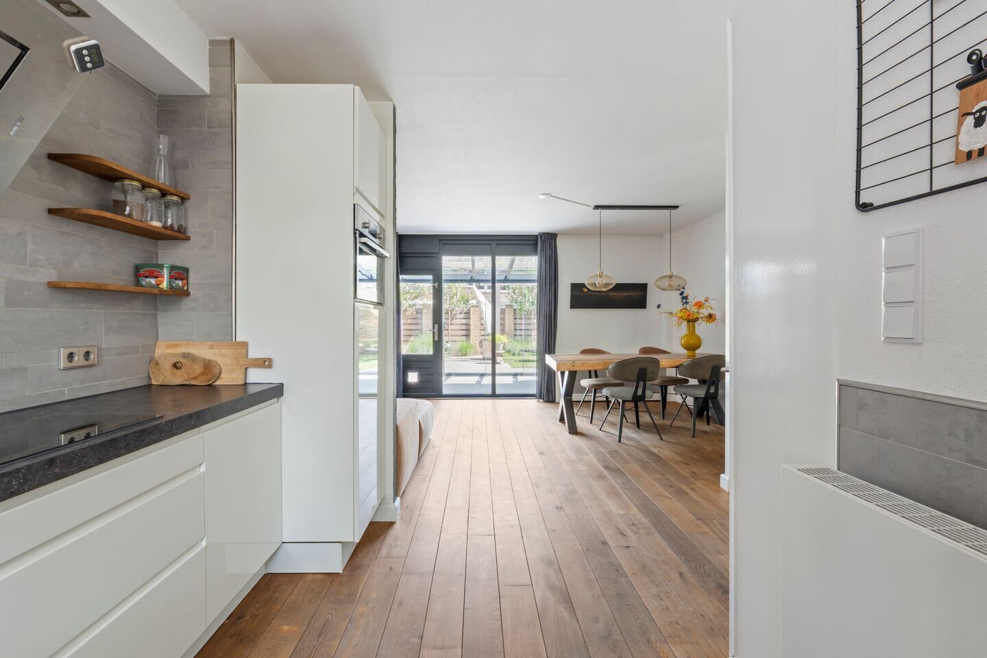 Tussenwoning te koop: Vennewaard 320, Alkmaar