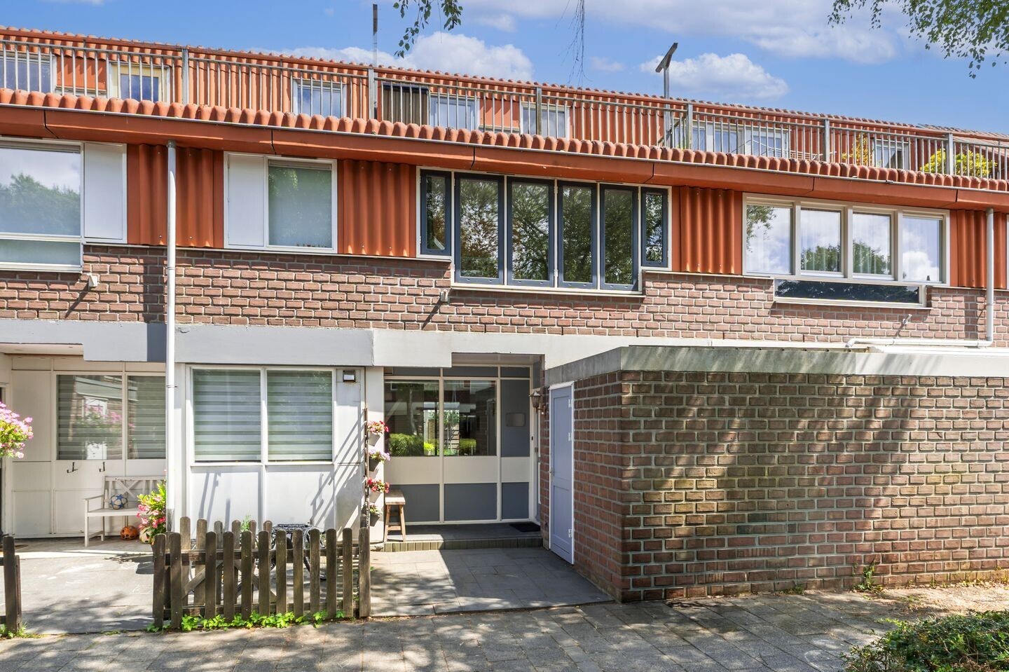 Tussenwoning te koop: Vennewaard 320, Alkmaar