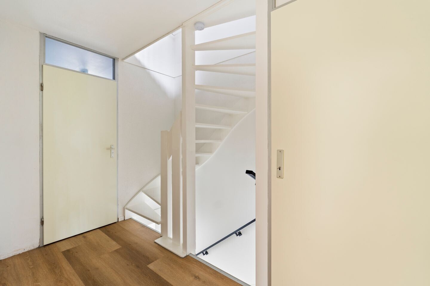 Tussenwoning te koop: Vlietwaard 150, Alkmaar