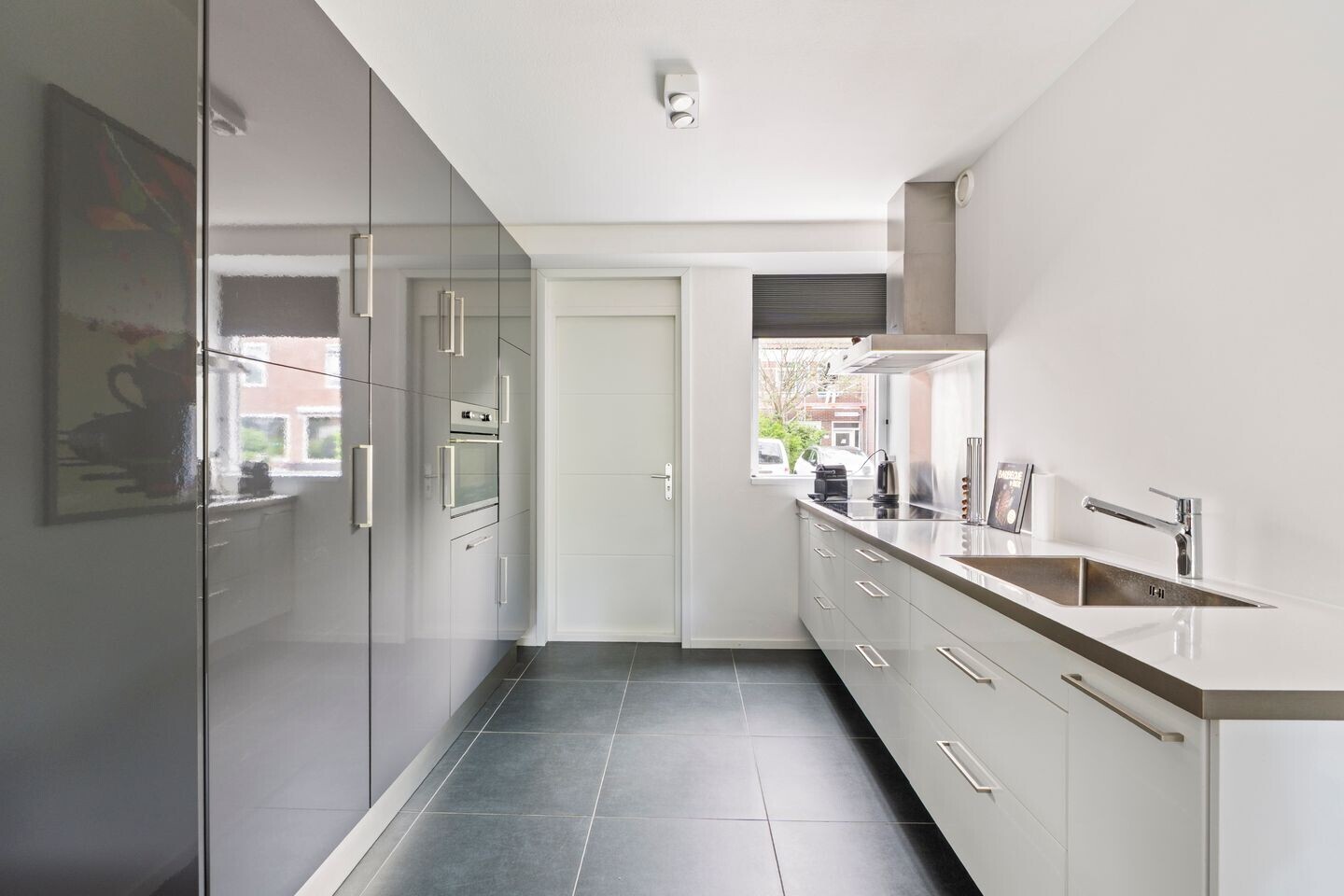 Tussenwoning te koop: Vlietwaard 150, Alkmaar