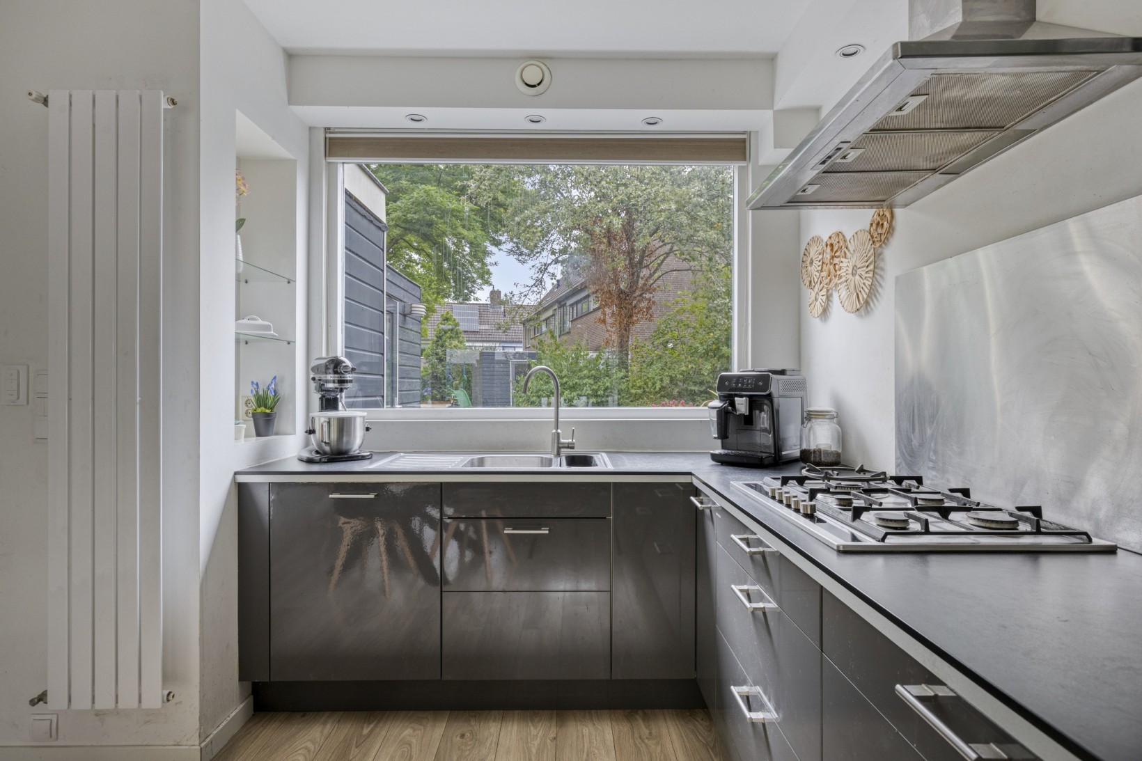 Tussenwoning te koop: Leeststraat 17, Alkmaar
