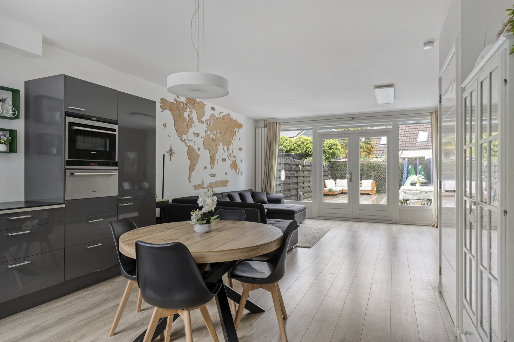 Tussenwoning te koop: Leeststraat 17, Alkmaar