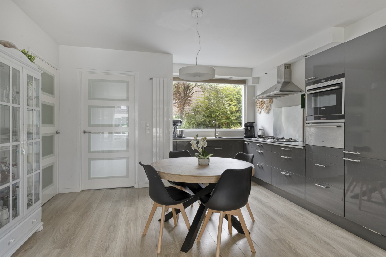 Tussenwoning te koop: Leeststraat 17, Alkmaar