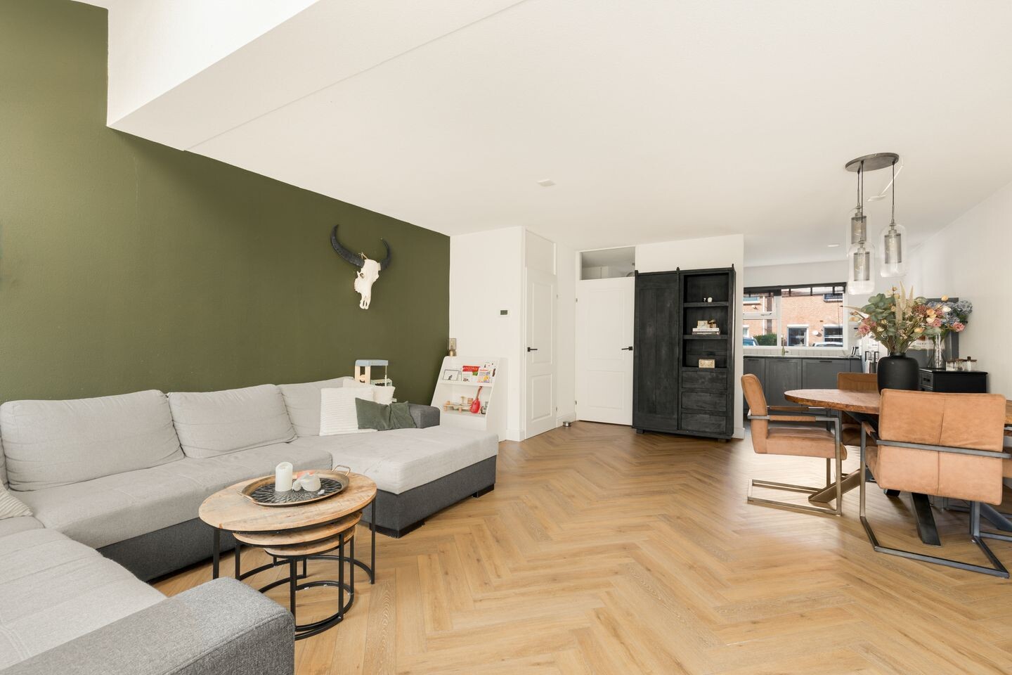 Tussenwoning te koop: Suze Groenewegstraat 14, Alkmaar