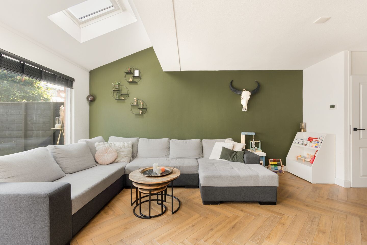Tussenwoning te koop: Suze Groenewegstraat 14, Alkmaar