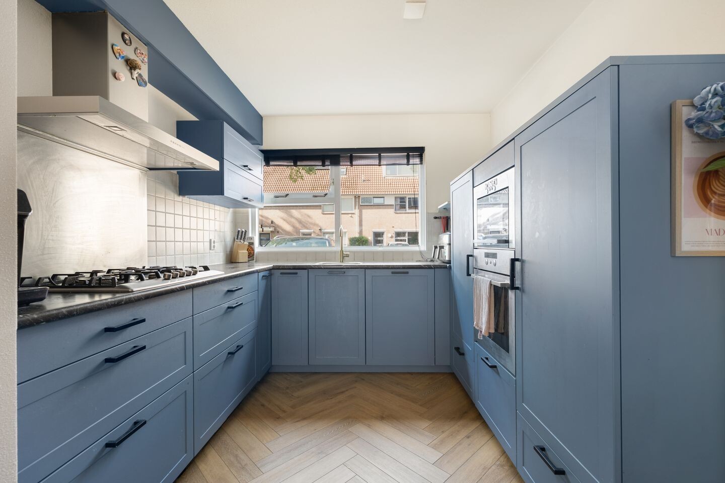 Tussenwoning te koop: Suze Groenewegstraat 14, Alkmaar