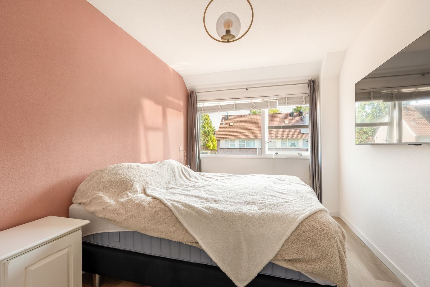 Tussenwoning te koop: Suze Groenewegstraat 14, Alkmaar