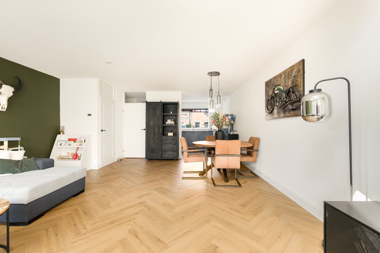 Tussenwoning te koop: Suze Groenewegstraat 14, Alkmaar