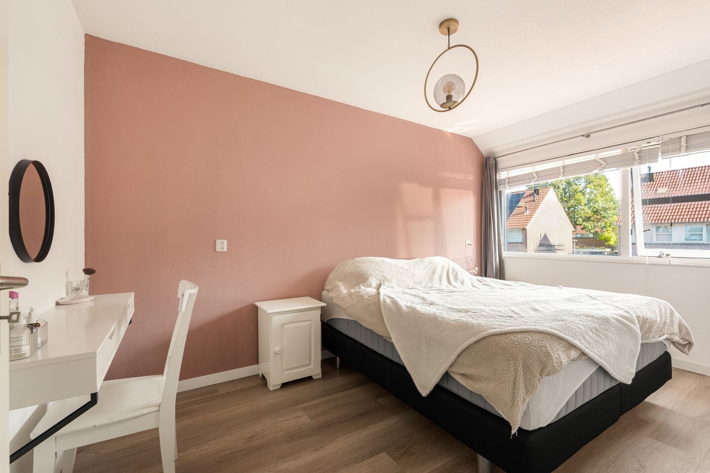 Tussenwoning te koop: Suze Groenewegstraat 14, Alkmaar