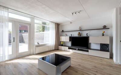 Henriëtte Roland Holststraat 9