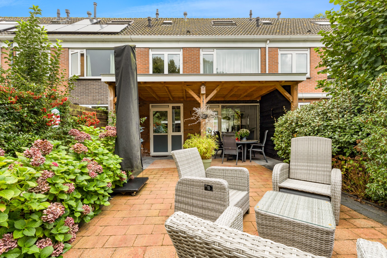Tussenwoning te koop: Essenlaan 16, Oudorp