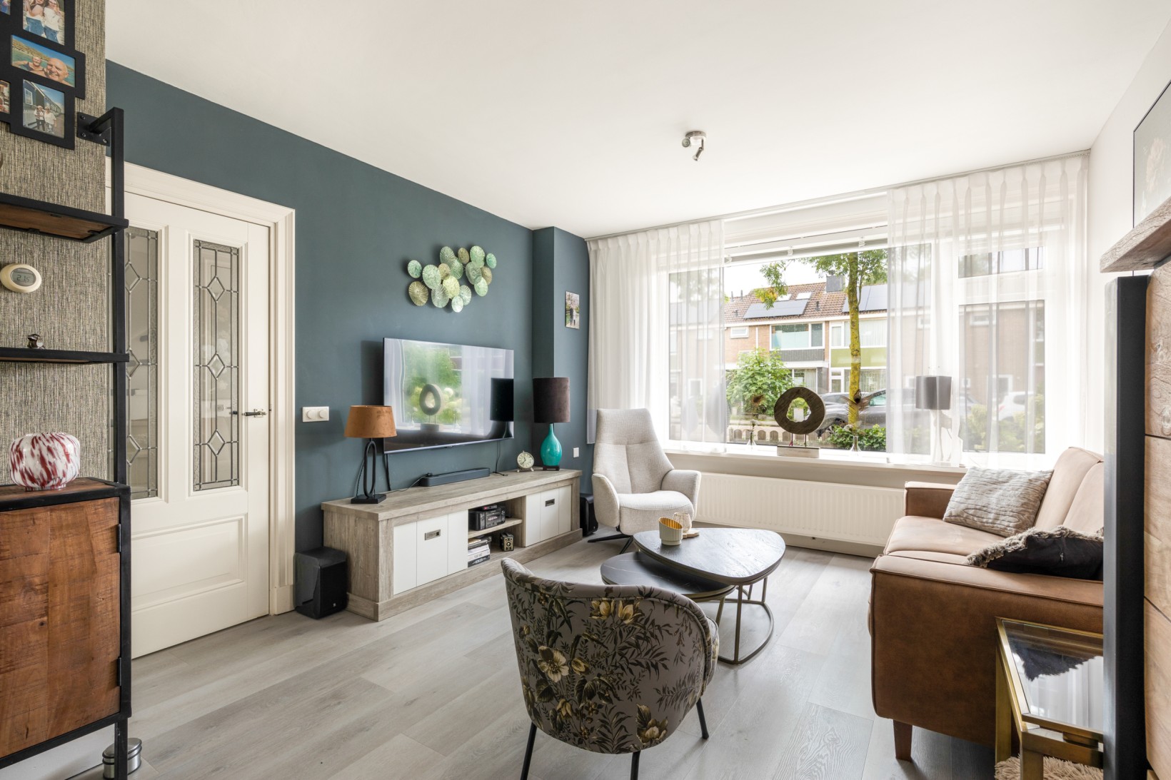 Tussenwoning te koop: Essenlaan 16, Oudorp