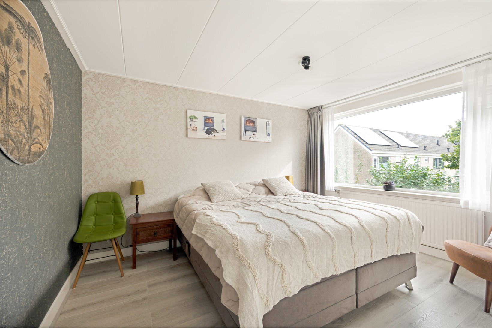 Tussenwoning te koop: Essenlaan 16, Oudorp