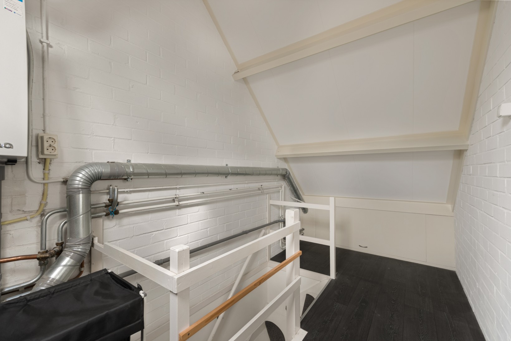 Tussenwoning te koop: Essenlaan 16, Oudorp