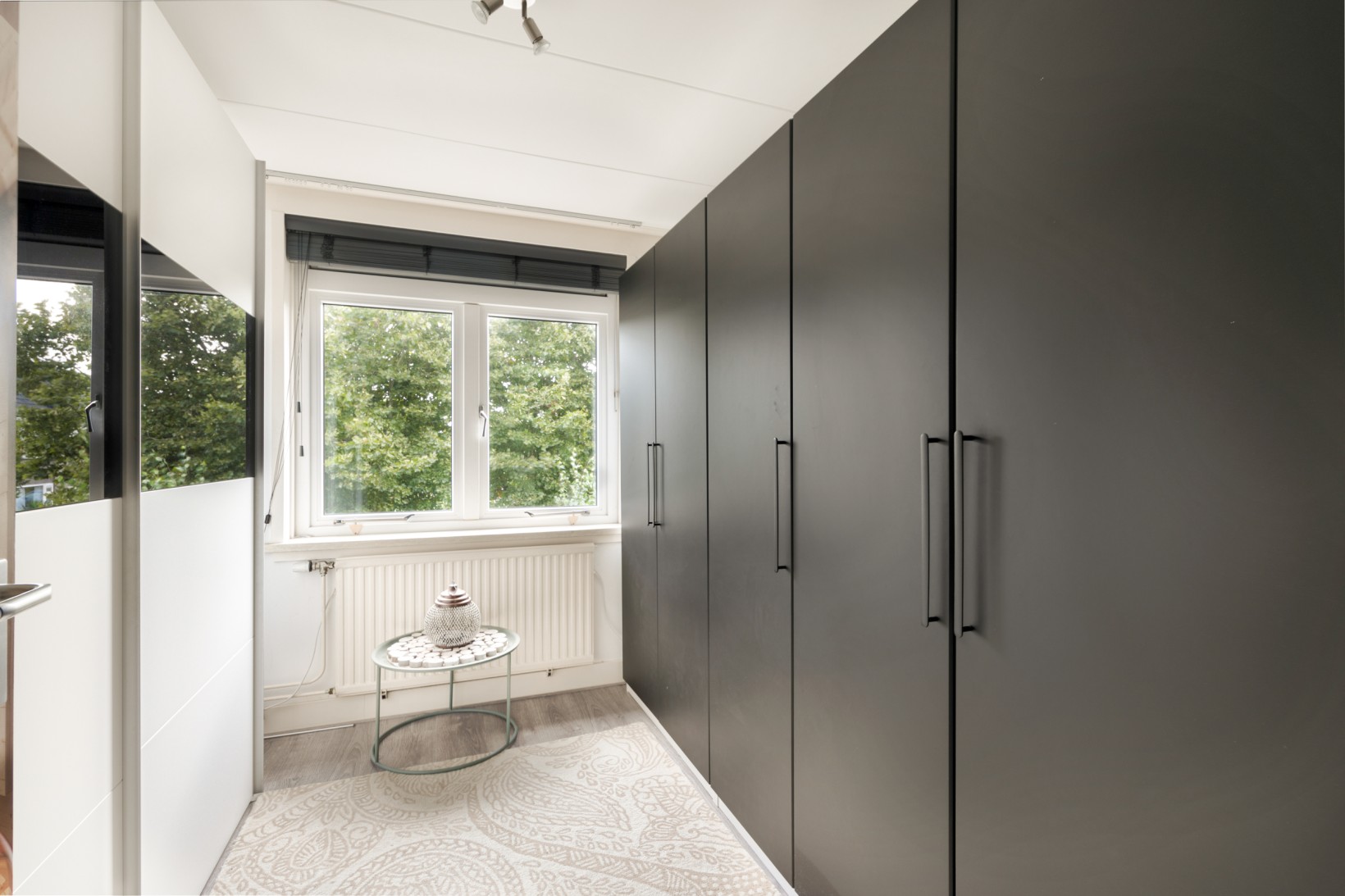 Tussenwoning te koop: Essenlaan 16, Oudorp