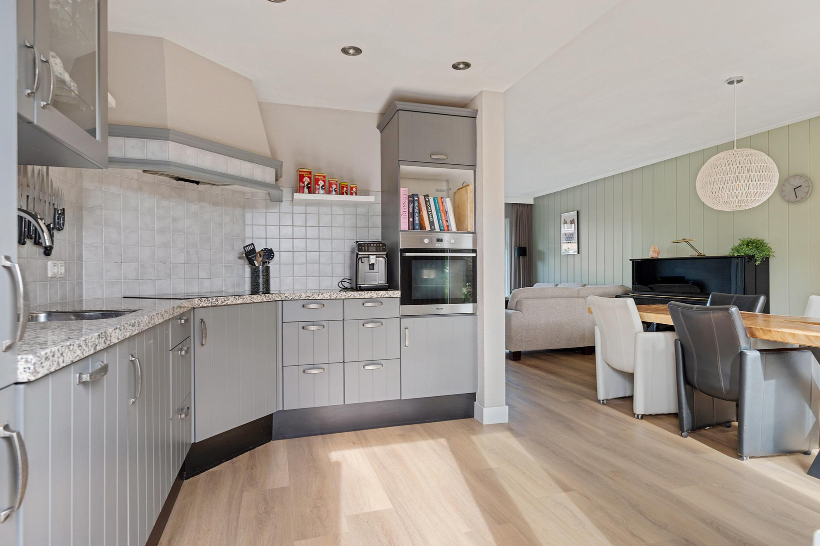 Hoekwoning te koop: Reigerlaan 8, Sint Pancras