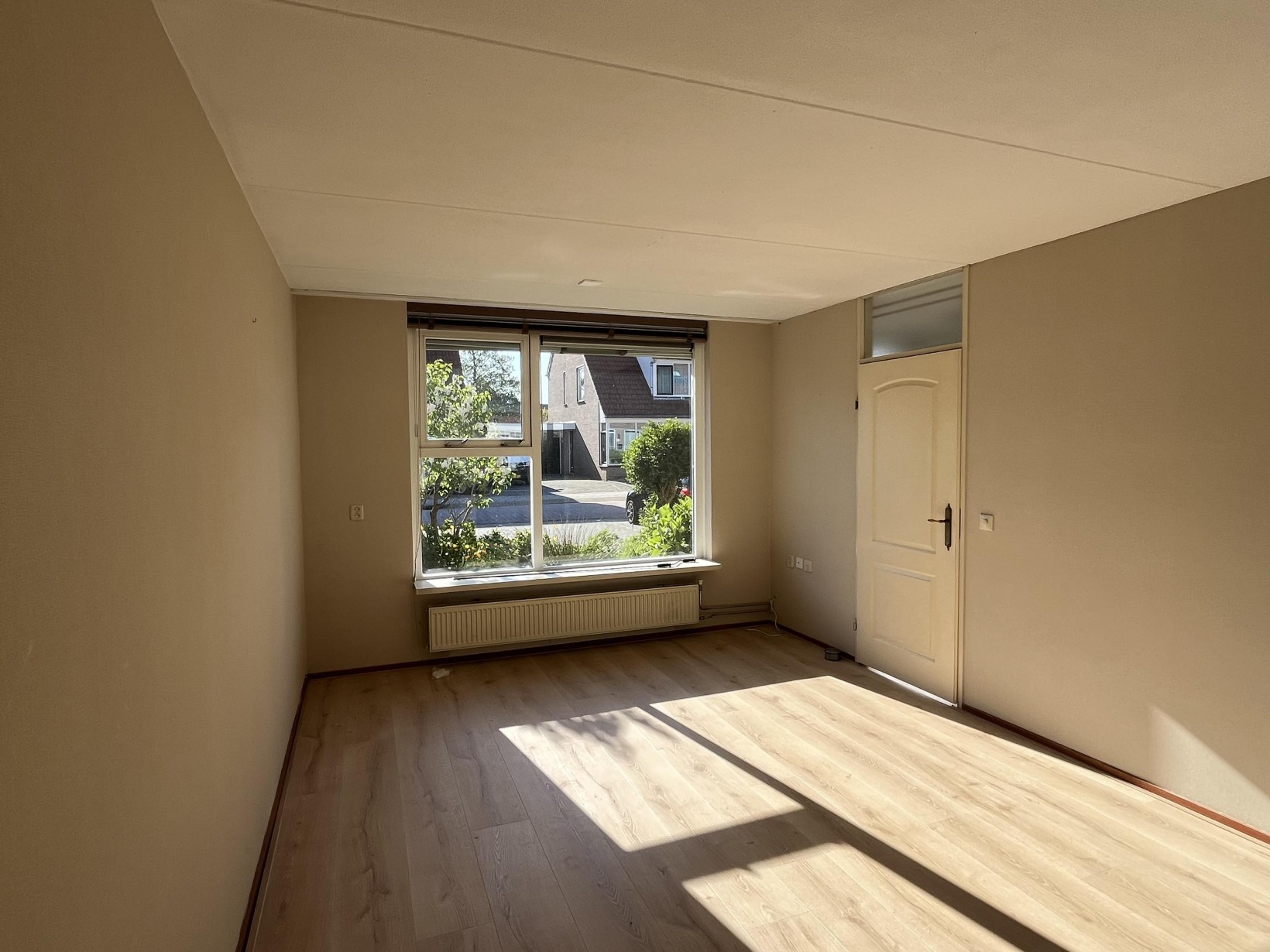 Tussenwoning te koop: Morgen 27, Stompetoren