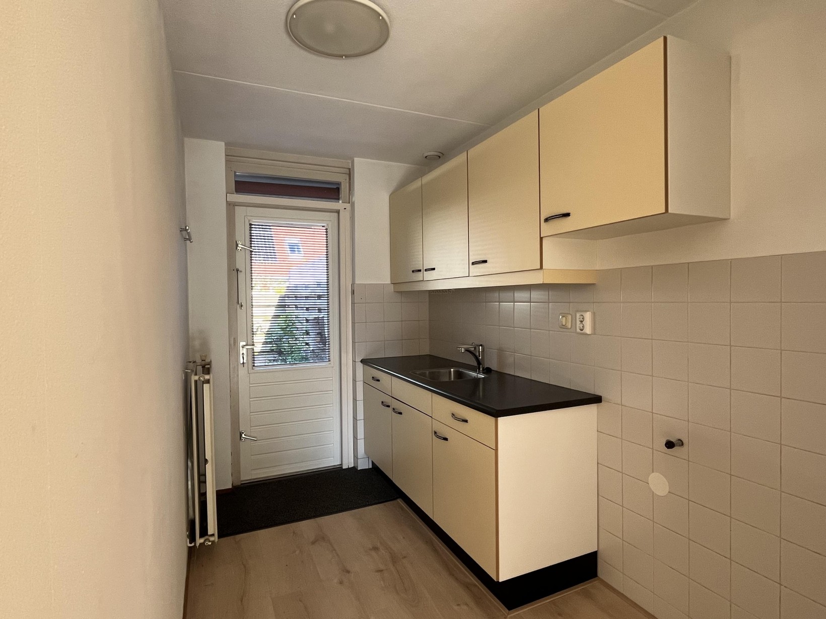 Tussenwoning te koop: Morgen 27, Stompetoren