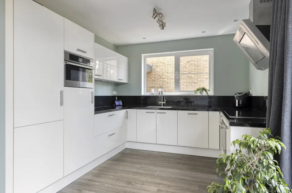 Tussenwoning te koop: Munnickenhof 20, Heiloo