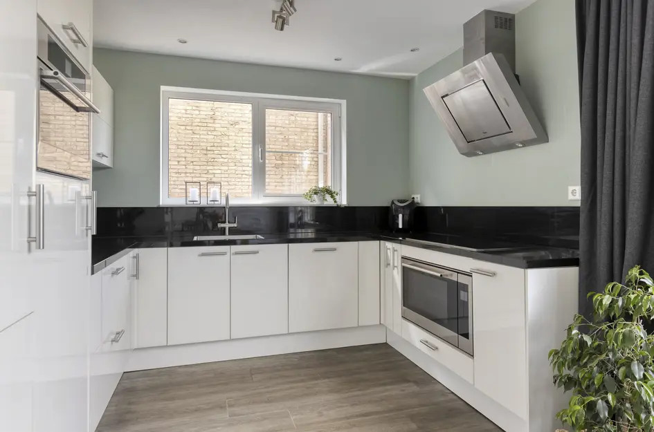 Tussenwoning te koop: Munnickenhof 20, Heiloo