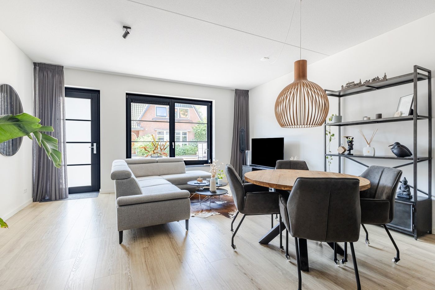 Appartement te koop: Van Aostastraat 1B, Heiloo