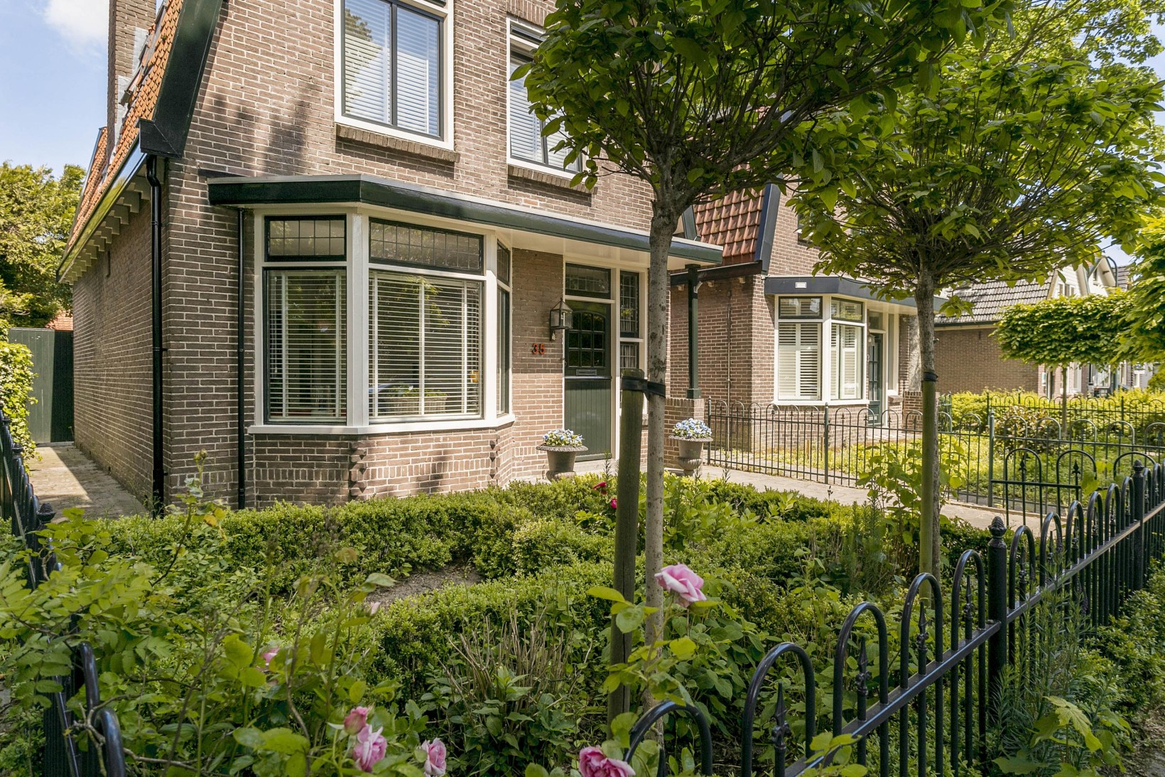 Vrijstaande woning te koop: Stationsweg 35, Heiloo
