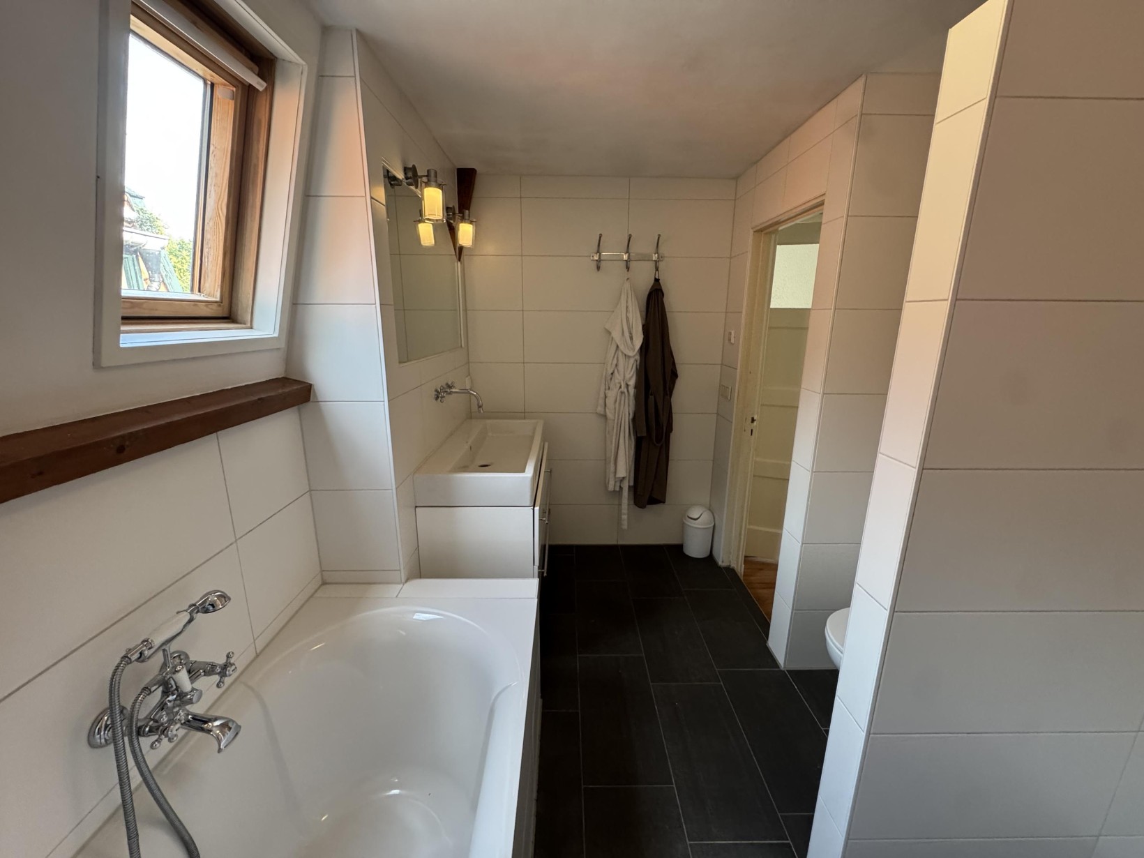 Vrijstaande woning te koop: Stationsweg 35, Heiloo